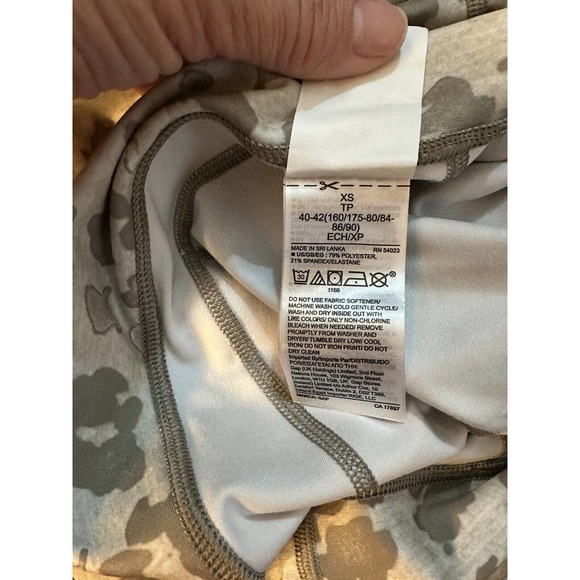 Gap Fit High Rise Leggings Blackout Beige Animal Print Women’s Size XS Pockets - Picture 4 of 4